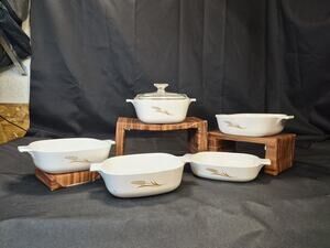 CorningWare Wheat Pattern Glass Casserole 5 Pieces With 1 Lid USA = 6 Total..